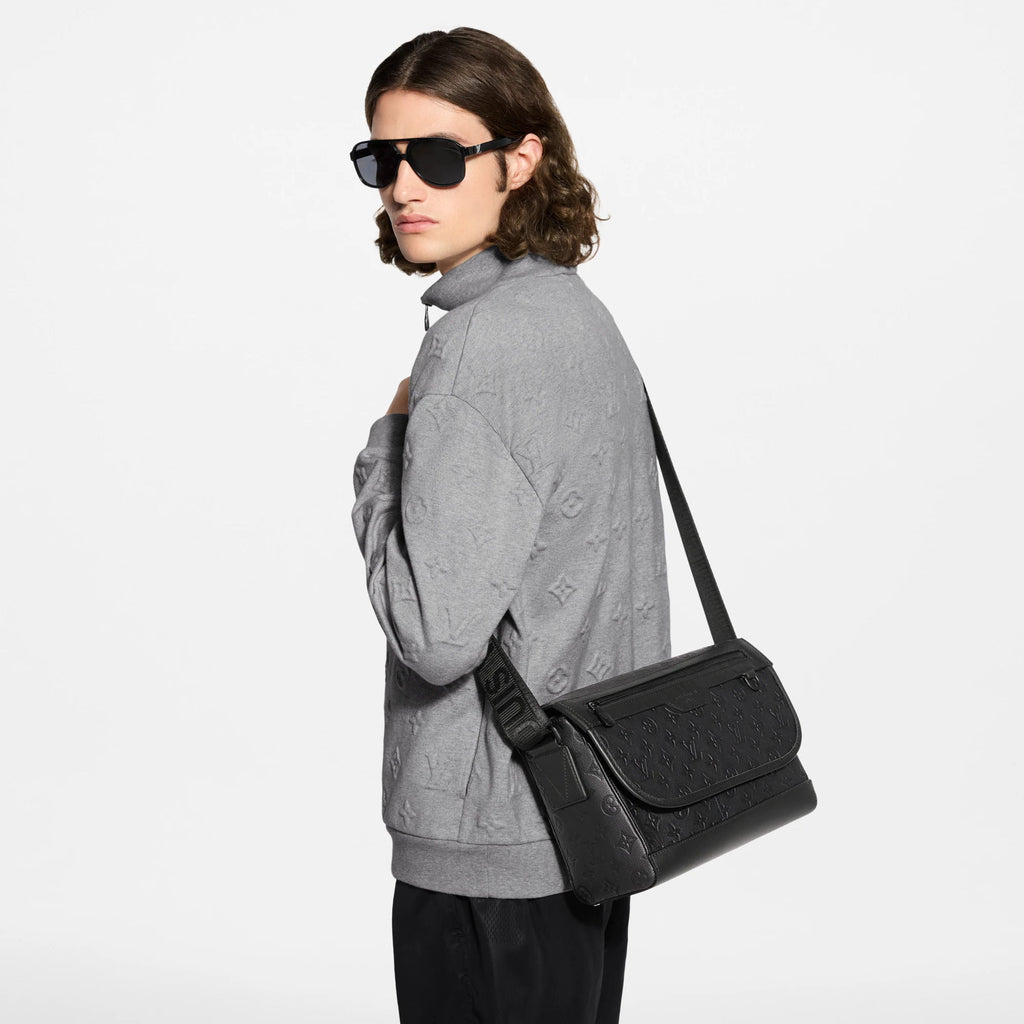 Courrier Messenger Calfskin Leather Black Hardware