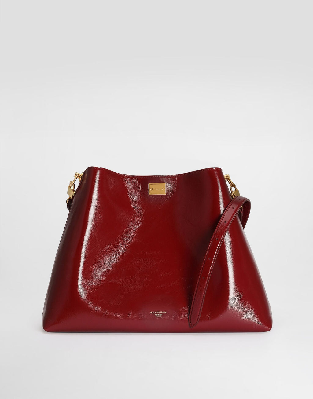 Large Vittoria Shoulder Bag Calfskin Red Vintage Brass Hardware